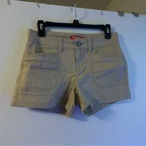 Unionbay shorts. Khaki